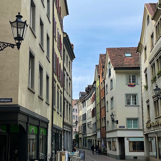 5000年の歴史を紡ぐクールの街並み (スイス🇨🇭)